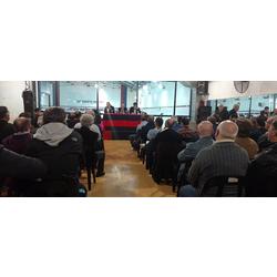 Asamblea Extraordinaria en el Polideportivo