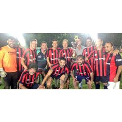 El Senior despidió el año con otra Copa