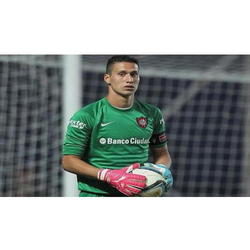 Devecchi: "Me interesaría Chacarita, porque en San Lorenzo estoy muy tapado"