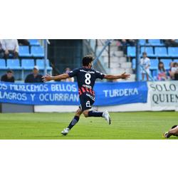 Sufrida victoria para quedar como único escolta de Boca