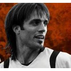 "Si a Reniero lo bancan, tiene condiciones para ser un goleador en el fútbol argentino"