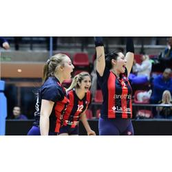 Vóley Femenino: Tres al hilo