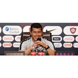 Jorge Almirón y la llegada del arquero: "La idea es que Fernando Monetti juegue"