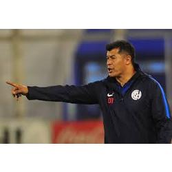 Almirón y lo que tiene en San Lorenzo: "No veo ningún jugador diferente"