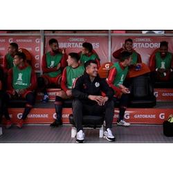 Central y San Lorenzo en un duelo con urgencias