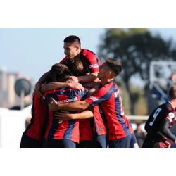 La Reserva semifinalista, tras golear a River