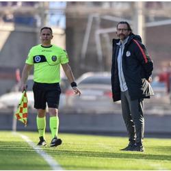Juan Antonio Pizzi: "Yo quiero 120% que Reniero se quede"
