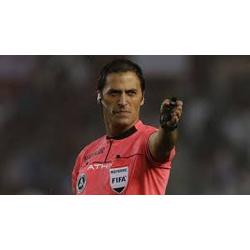 Vigliano, el árbitro contra Boca