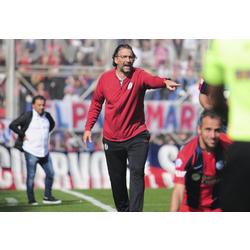 Juan Antonio Pizzi, tras el papelón ante los santiagueños: "Todo me preocupa"
