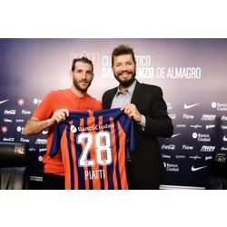 Practicó Ignacio Piatti y fue presentado por Tinelli