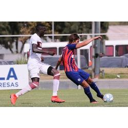 La Reserva perdió con el campeón