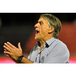 Hugo Tocalli: "Me pone contento dejarle este equipo a Mariano Soso"