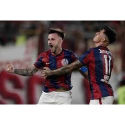 San Lorenzo se conformó con el punto en Huracán y comparte la punta