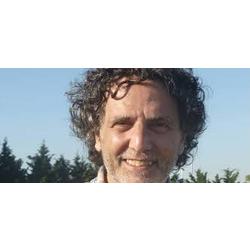 "Guede puede producir una revolución en el fútbol argentino"