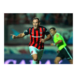 Nacional de Montevideo detrás de Mauro Matos