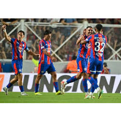 Primer triunfo en la era Gustavo Álvarez: 1-0 ante Estudiantes (La Plata)