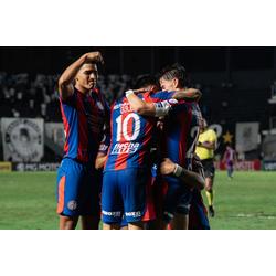 El Ciclón sigue líder en Sudamericana, tras levantar un 0-2 en Brasil