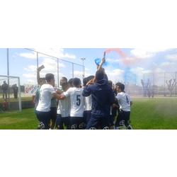 La Quinta dio la vuelta como local