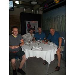 Brindando con el Gringo